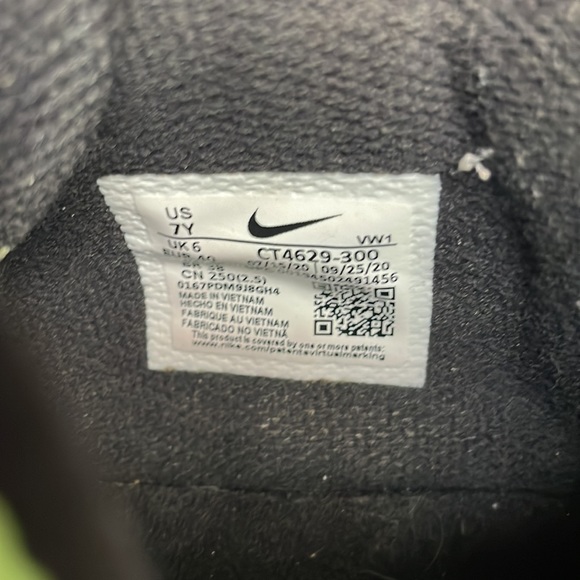 Nike Lebron Witness 5 Lime Glow
Green Size 7Y - Picture 12 of 12